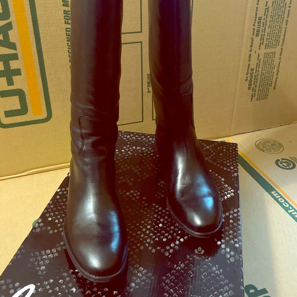 Sam Edelman - Picture 2 of 6